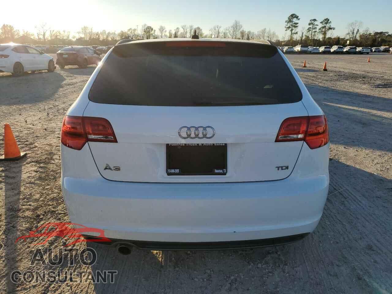 AUDI A3 2012 - WAUKJAFM6CA089820