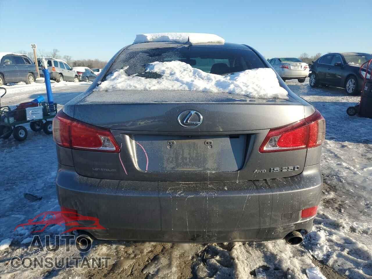 LEXUS IS 2012 - JTHCF5C29C5057955