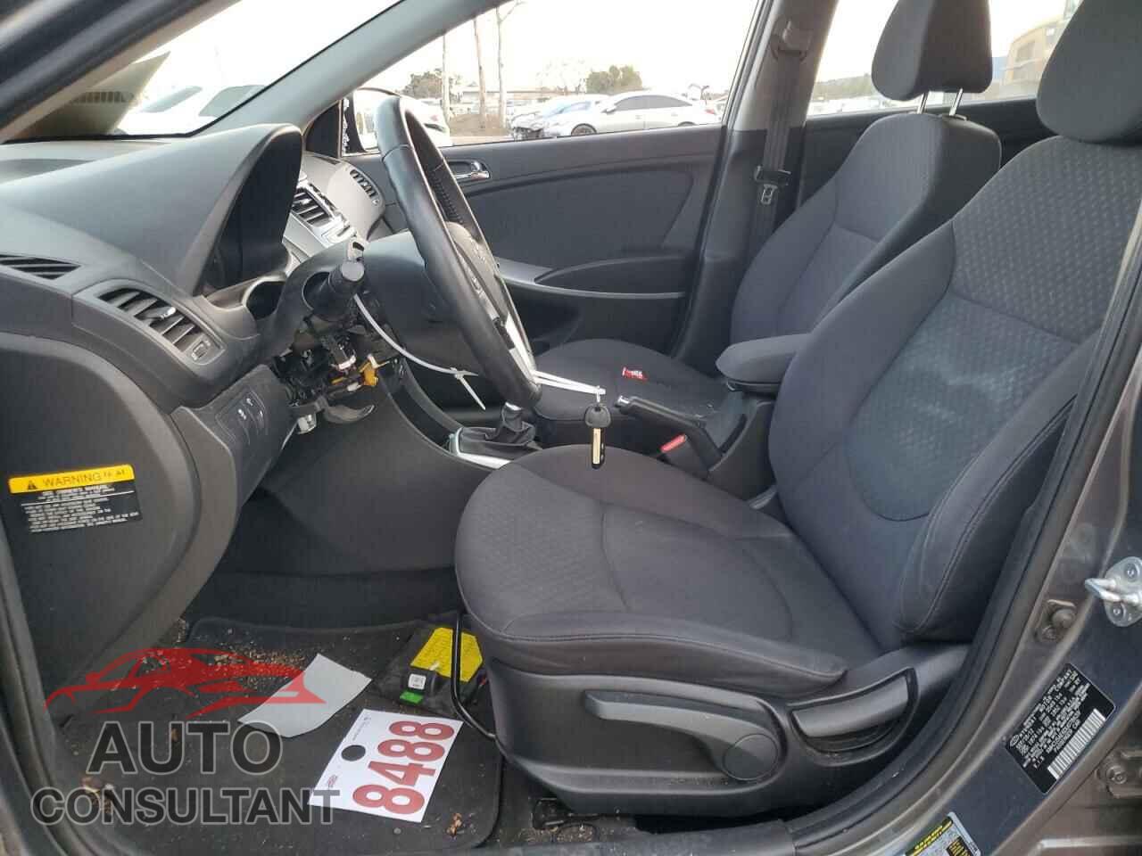 HYUNDAI ACCENT 2013 - KMHCU5AE6DU078639