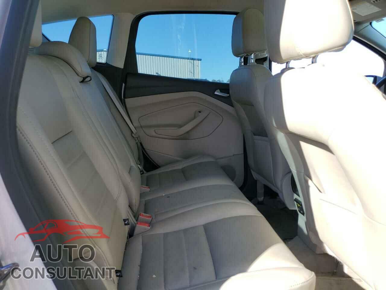 FORD CMAX 2015 - 1FADP5CU9FL111569