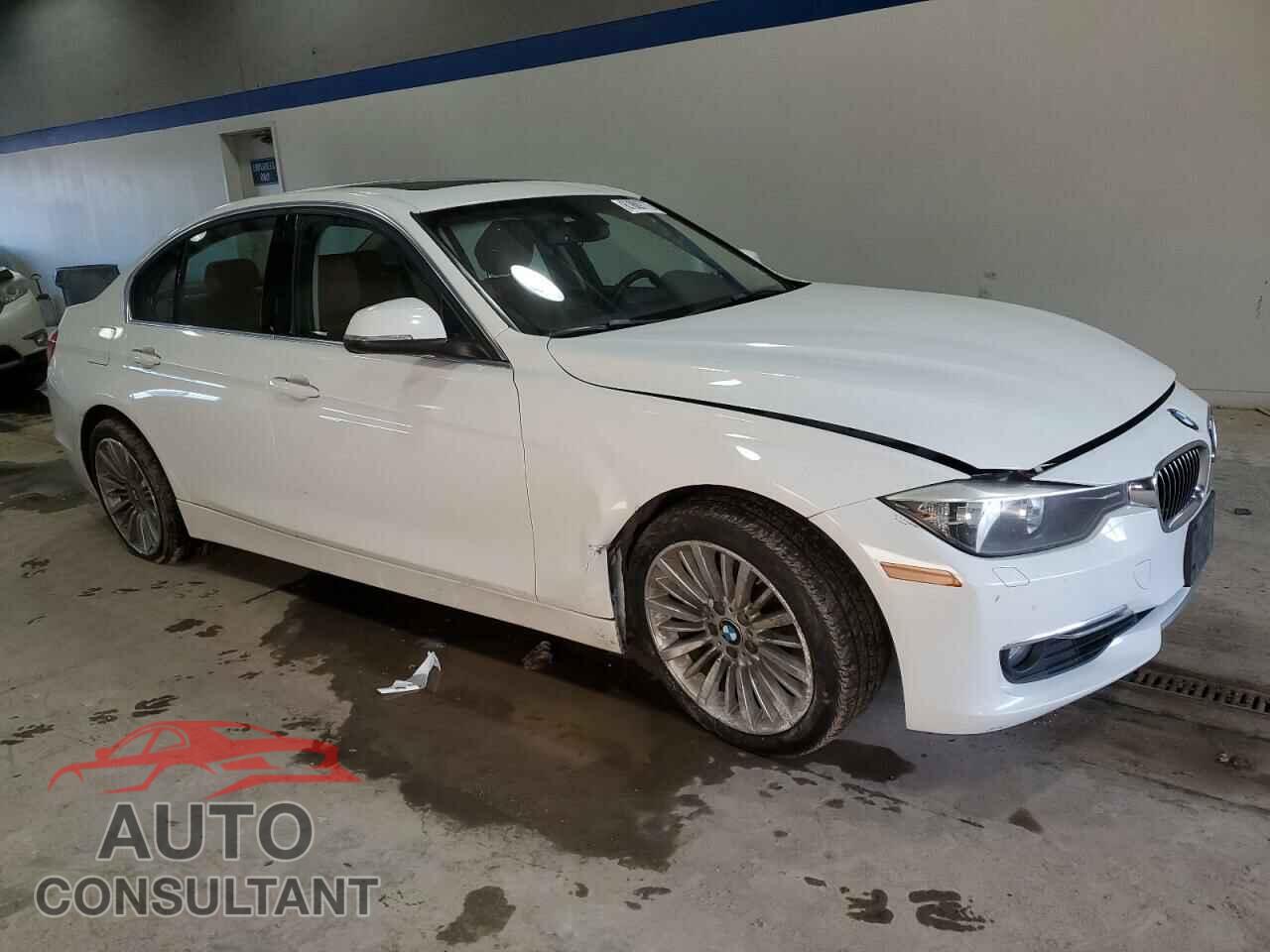 BMW 3 SERIES 2013 - WBA3B5C5XDF592275
