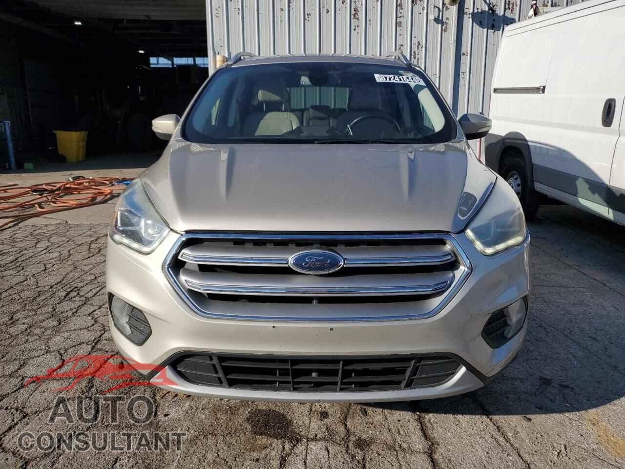 FORD ESCAPE 2017 - 1FMCU0JD4HUB42001