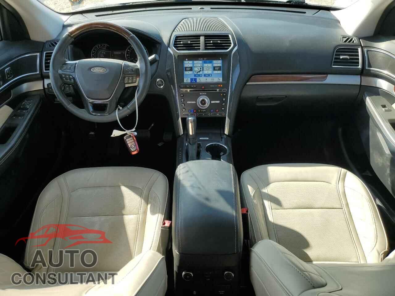 FORD EXPLORER 2018 - 1FM5K8HTXJGA12402