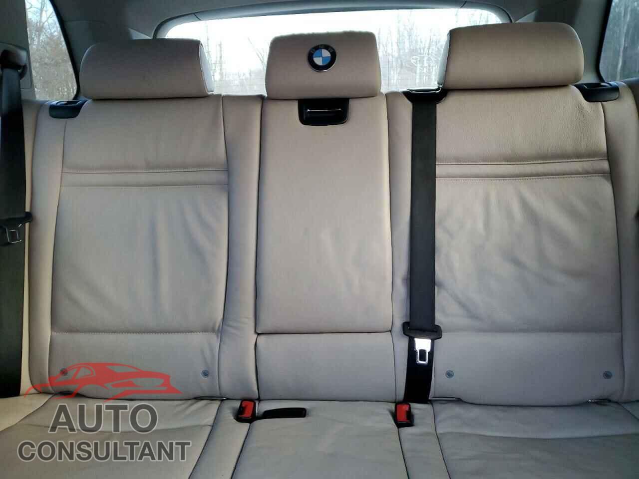 BMW X5 2011 - 5UXZW0C52BL657976