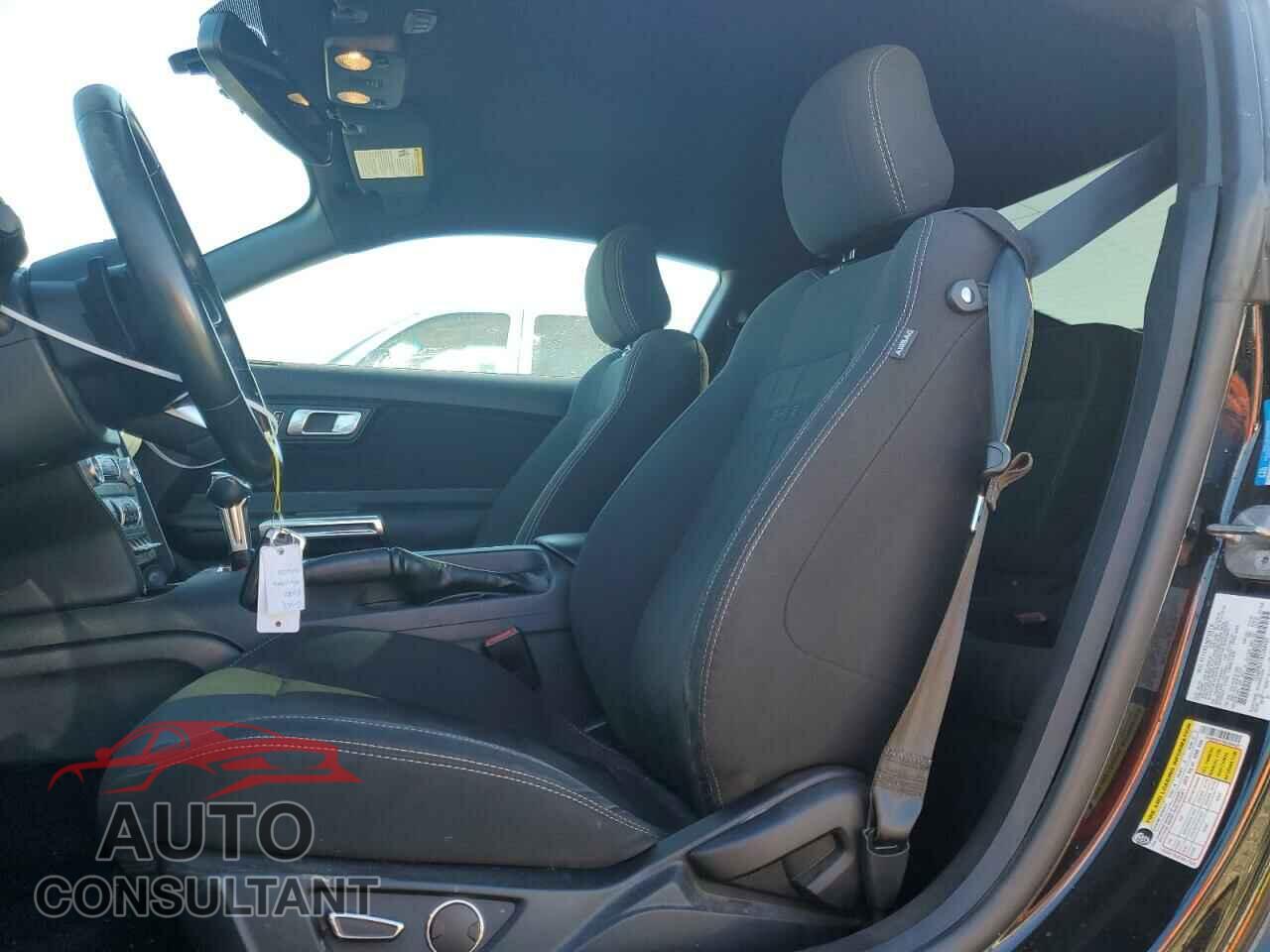 FORD MUSTANG 2019 - 1FA6P8CF7K5204407