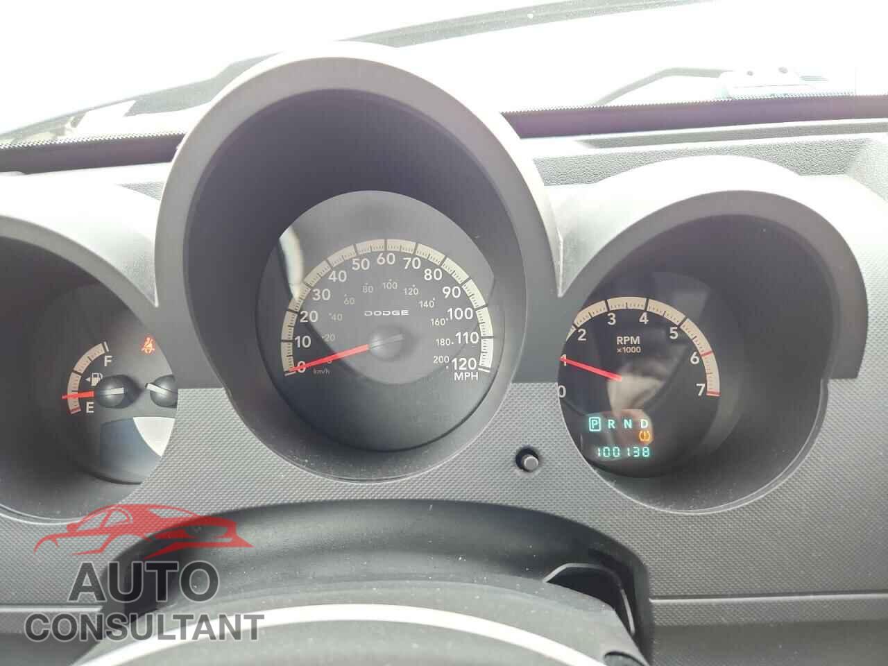 DODGE NITRO 2011 - 1D4PU4GXXBW537684