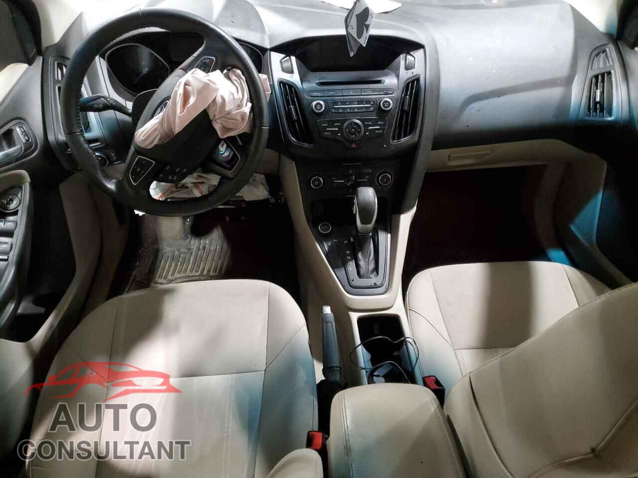 FORD FOCUS 2017 - 1FADP3F25HL329509