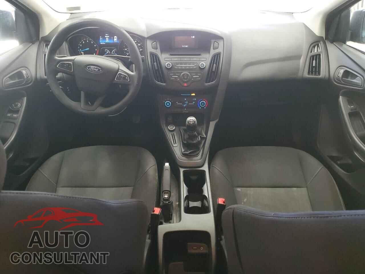 FORD FOCUS 2015 - 1FADP3E29FL372944