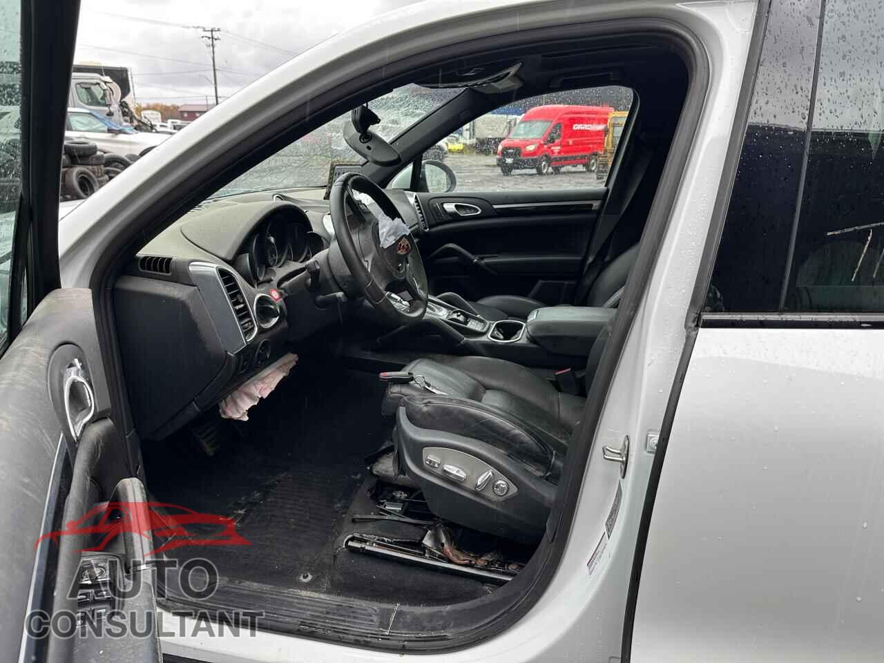 PORSCHE CAYENNE 2013 - WP1AA2A26DLA03677