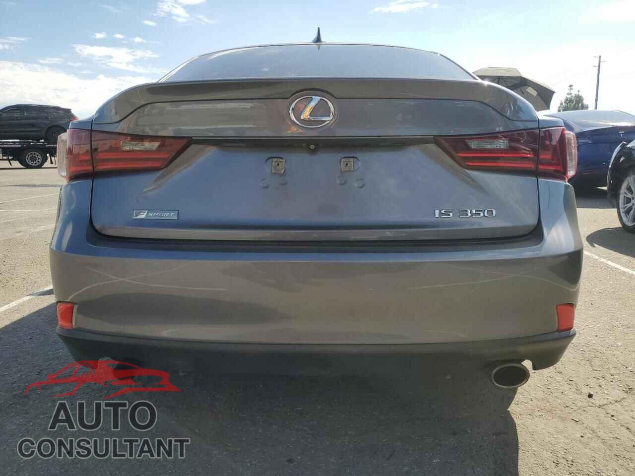 LEXUS IS 2015 - JTHBE1D25F5019942