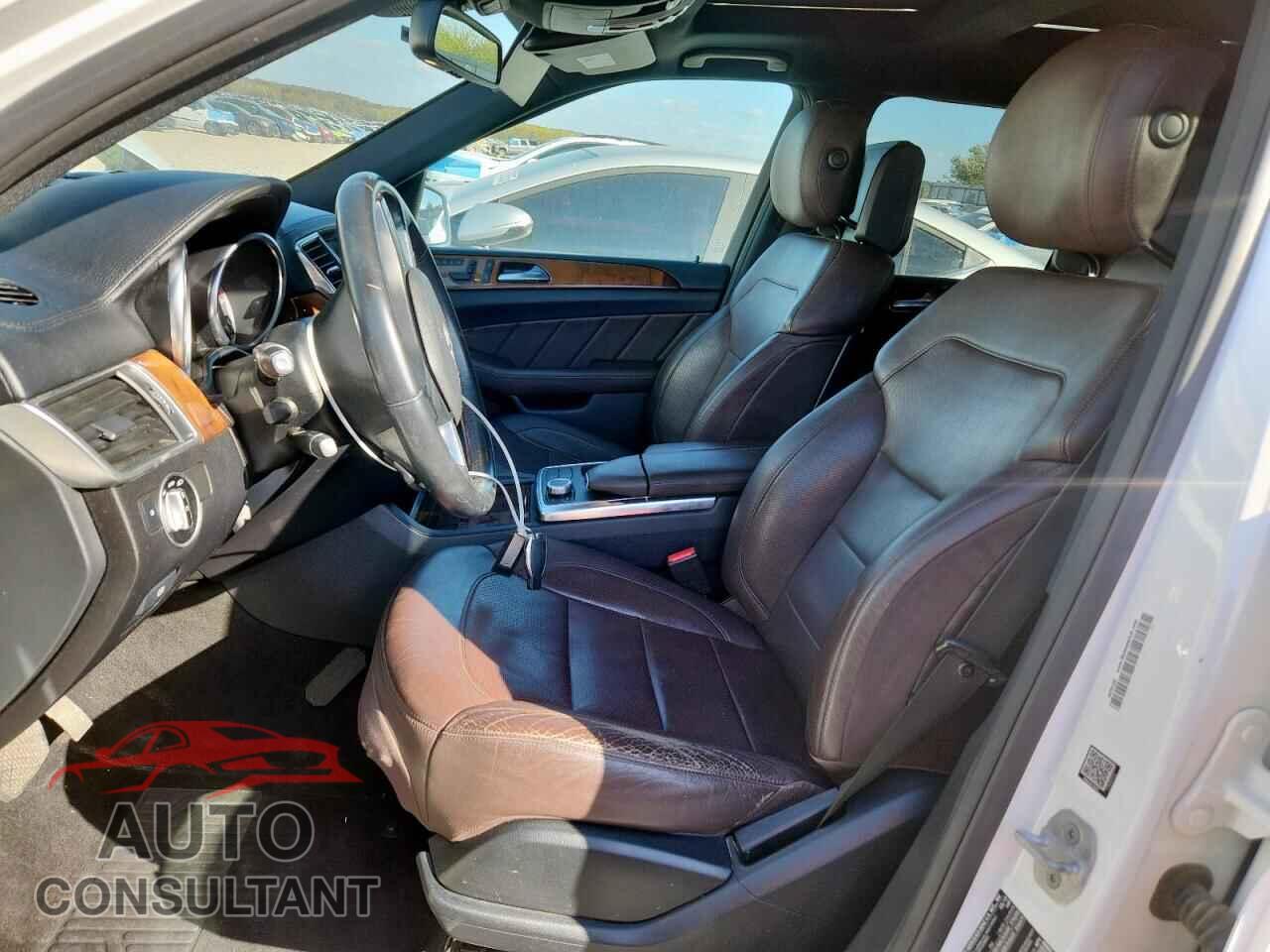 MERCEDES-BENZ GL-CLASS 2015 - 4JGDF2EE8FA567135