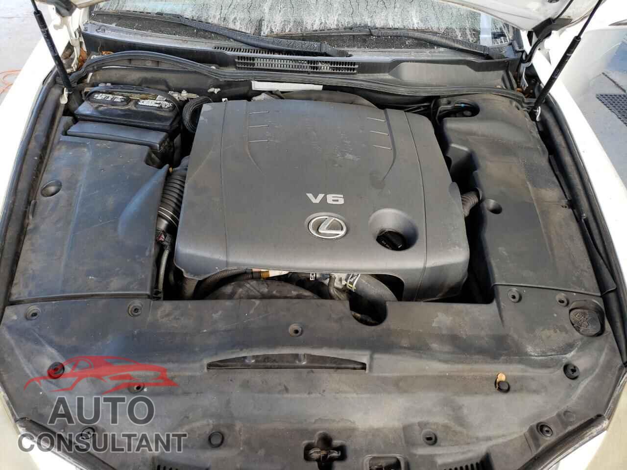 LEXUS IS 2015 - JTHFF2C26F2532964