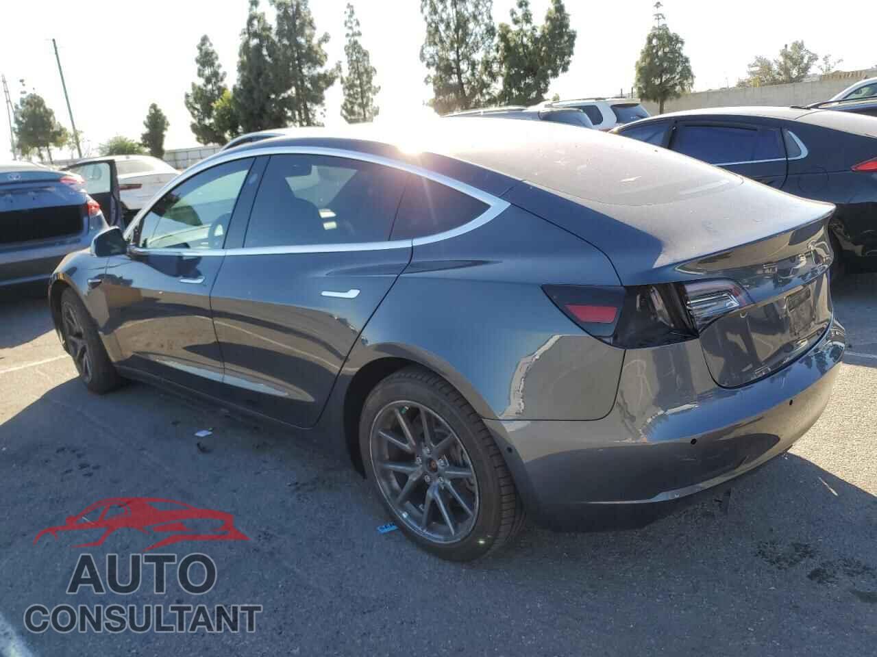 TESLA MODEL 3 2018 - 5YJ3E1EA3JF043594