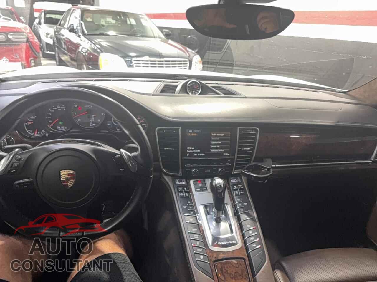 PORSCHE PANAMERA 2015 - WP0AF2A78FL080505