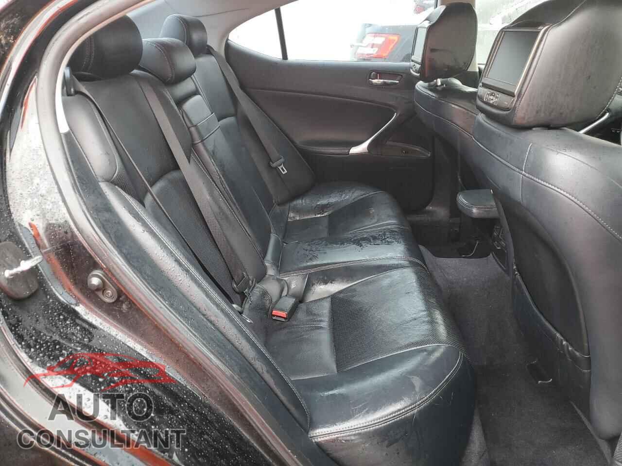LEXUS IS 2012 - JTHCE5C24C5002106
