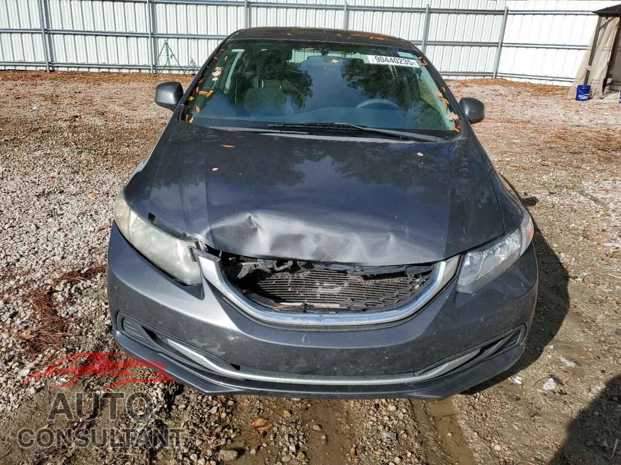 HONDA CIVIC 2013 - 2HGFB2F55DH589682