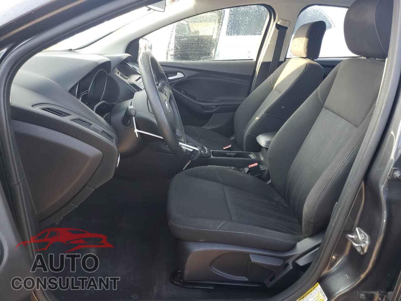 FORD FOCUS 2015 - 1FADP3F23FL222584