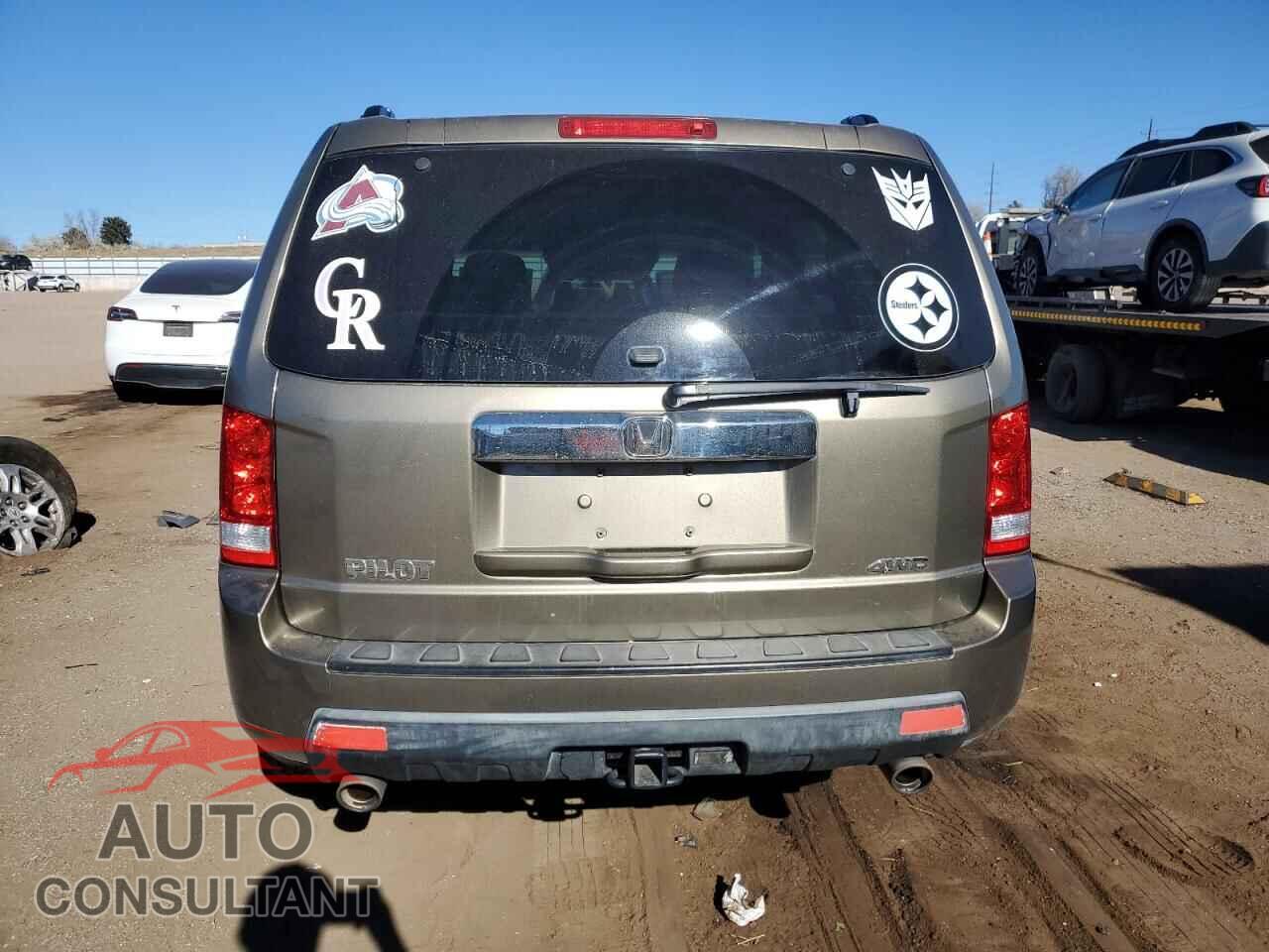 HONDA PILOT 2011 - 5FNYF4H45BB080612