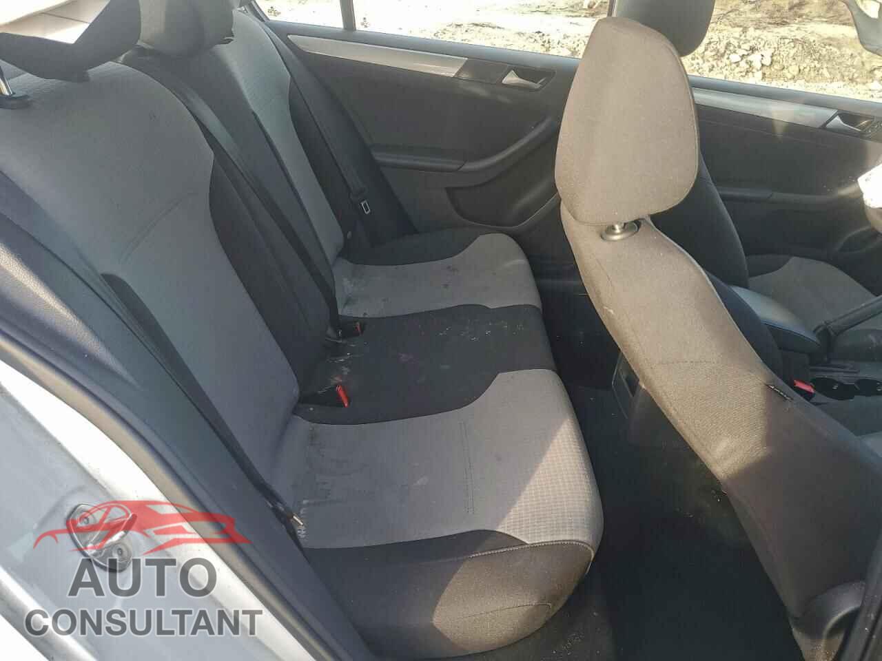 VOLKSWAGEN JETTA 2017 - 3VW2B7AJ0HM330357
