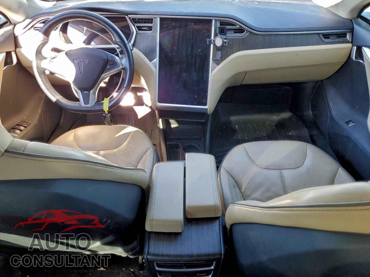 TESLA MODEL S 2013 - 5YJSA1DP6DFP25824