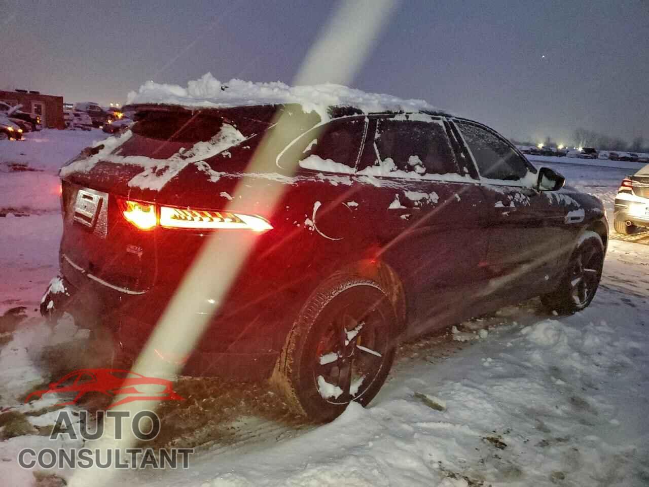 JAGUAR F-PACE 2018 - SADCJ2GX7JA203945
