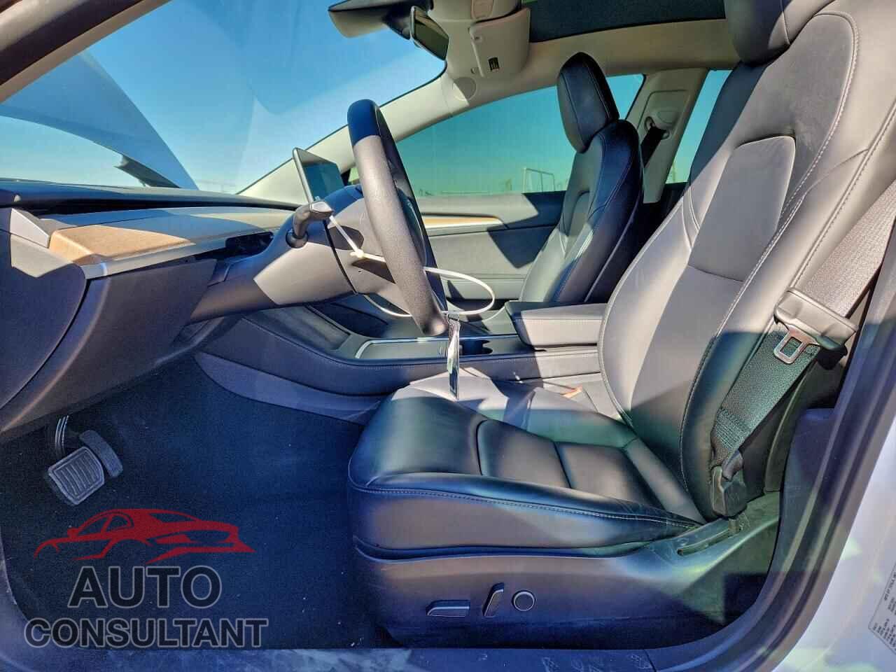 TESLA MODEL 3 2021 - 5YJ3E1EB7MF979313