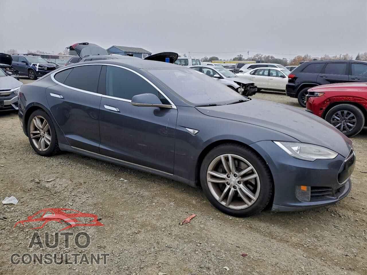 TESLA MODEL S 2015 - 5YJSA1S19FF099526