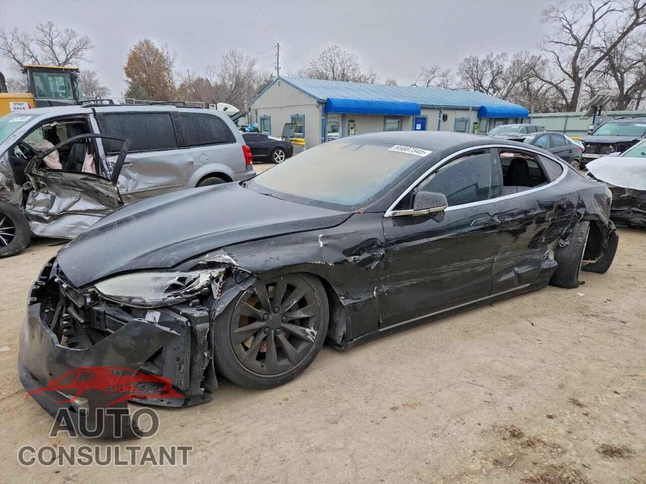 TESLA MODEL S 2017 - 5YJSA1E14HF189679