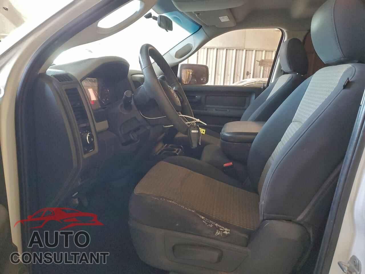 DODGE RAM 1500 2012 - 1C6RD7KT4CS248716