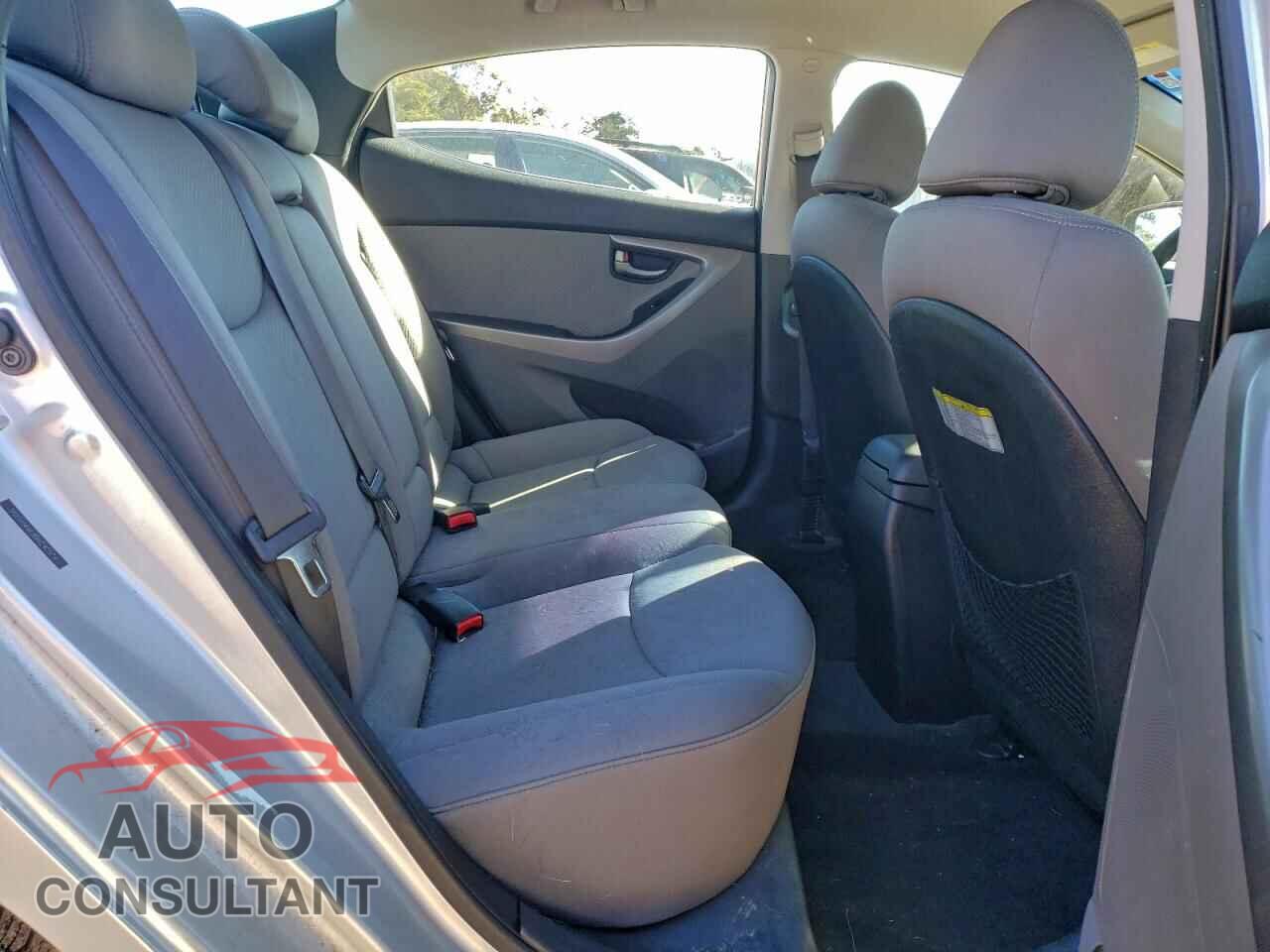 HYUNDAI ELANTRA 2013 - 5NPDH4AE8DH242524