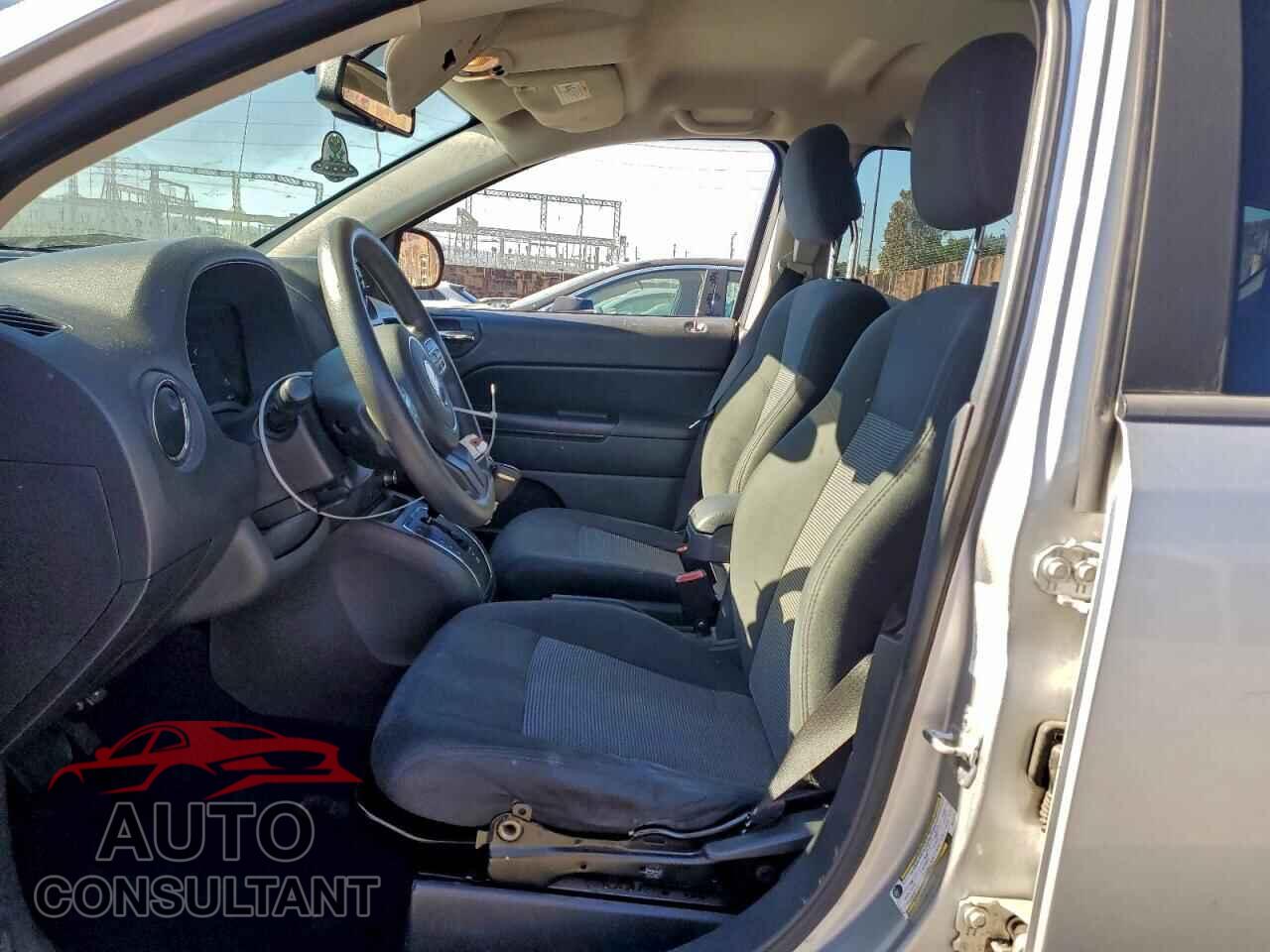 JEEP COMPASS 2011 - 1J4NT1FB9BD195078