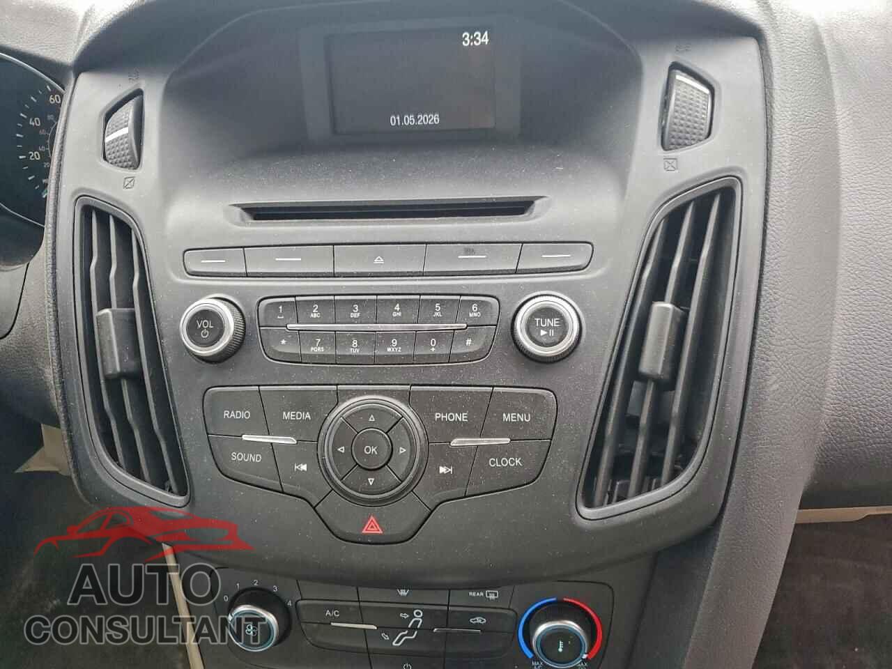 FORD FOCUS 2015 - 1FADP3F29FL350487
