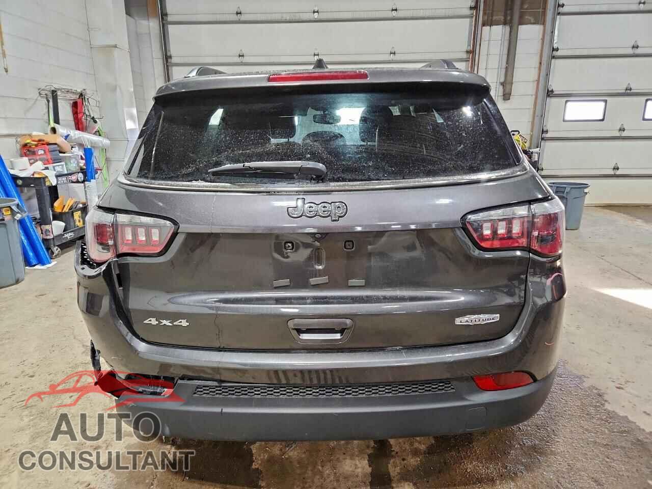 JEEP COMPASS 2018 - 3C4NJDBB0JT423285