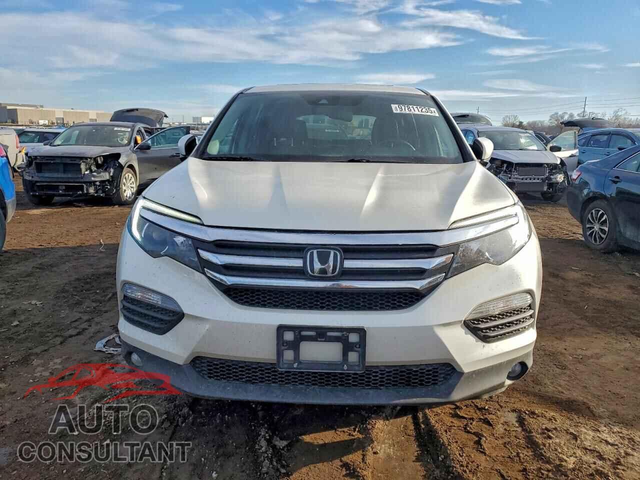 HONDA PILOT 2017 - 5FNYF6H63HB035562