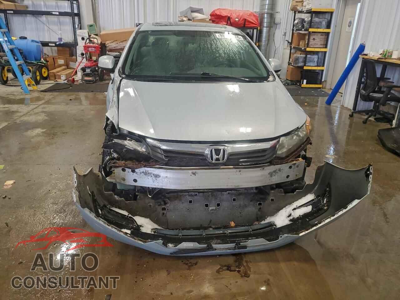 HONDA CIVIC 2012 - 2HGFB2F82CH522983
