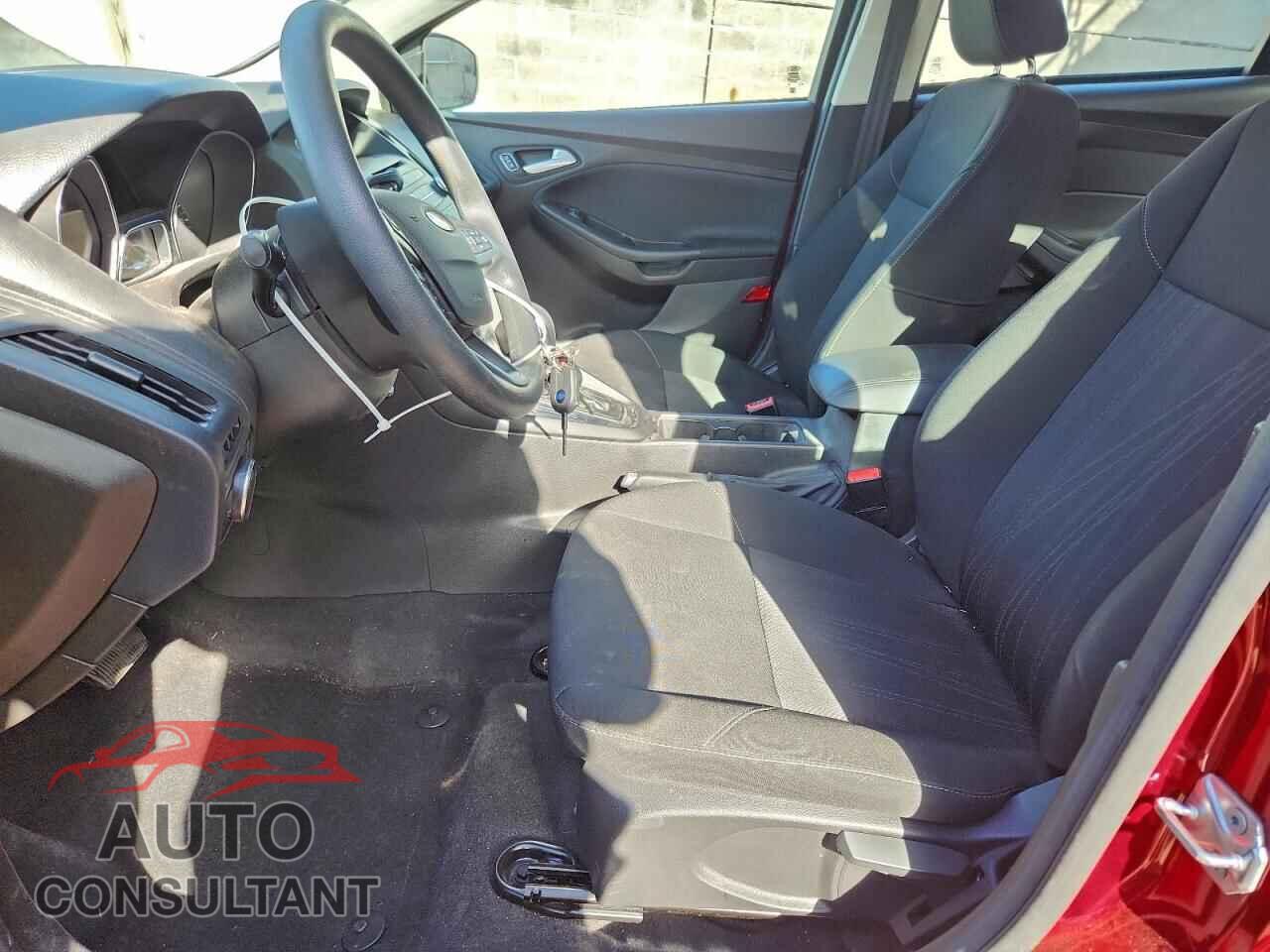 FORD FOCUS 2017 - 1FADP3F2XHL210791