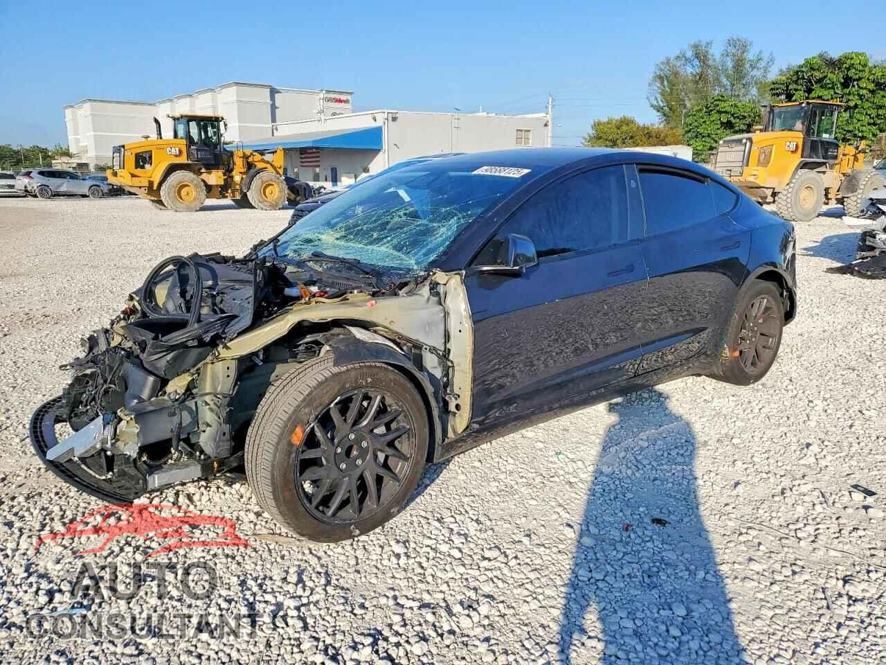 TESLA MODEL 3 2024 - 5YJ3E1EA7RF727639