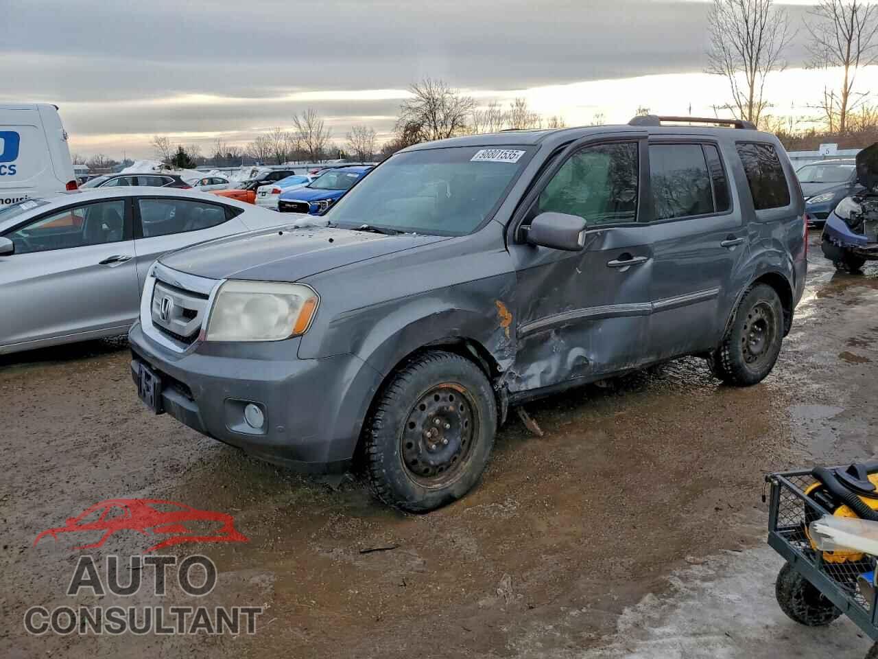 HONDA PILOT 2011 - 5FNYF4H98BB016642