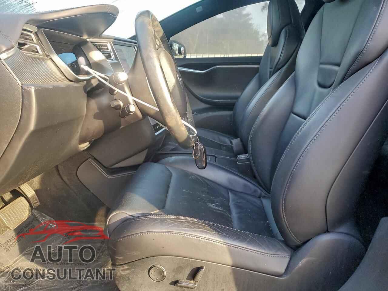 TESLA MODEL S 2017 - 5YJSA1E25HF210855