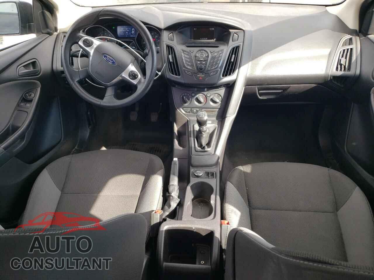 FORD FOCUS 2014 - 1FADP3E26EL386041