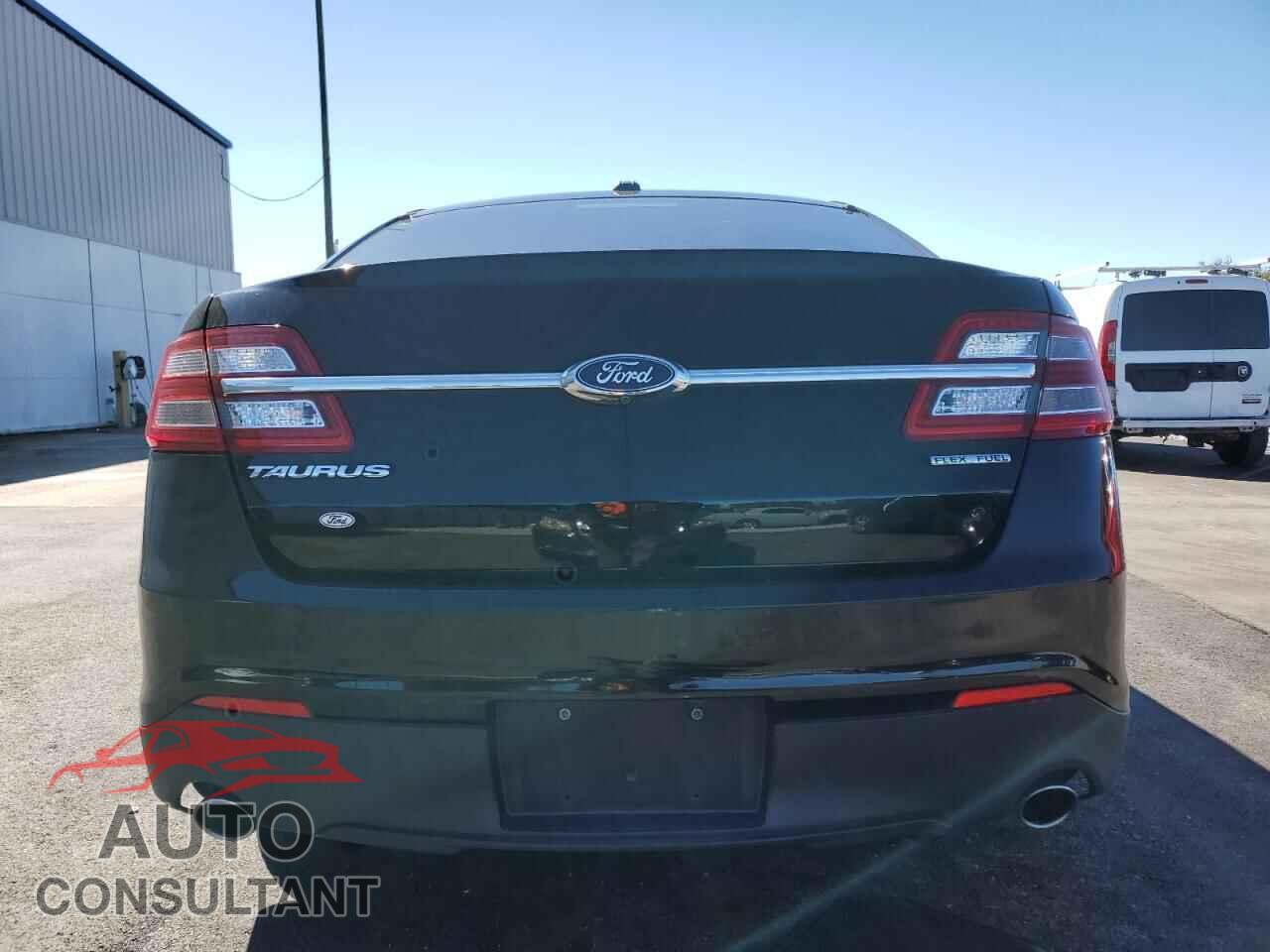 FORD TAURUS 2017 - 1FAHP2D87HG118209