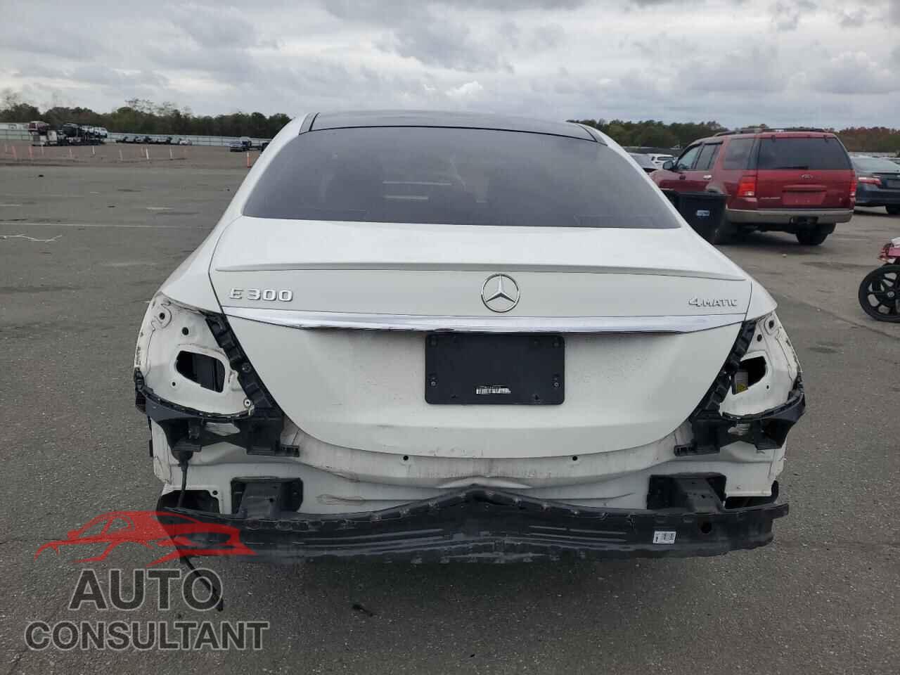 MERCEDES-BENZ E-CLASS 2018 - WDDZF4KB3JA433678