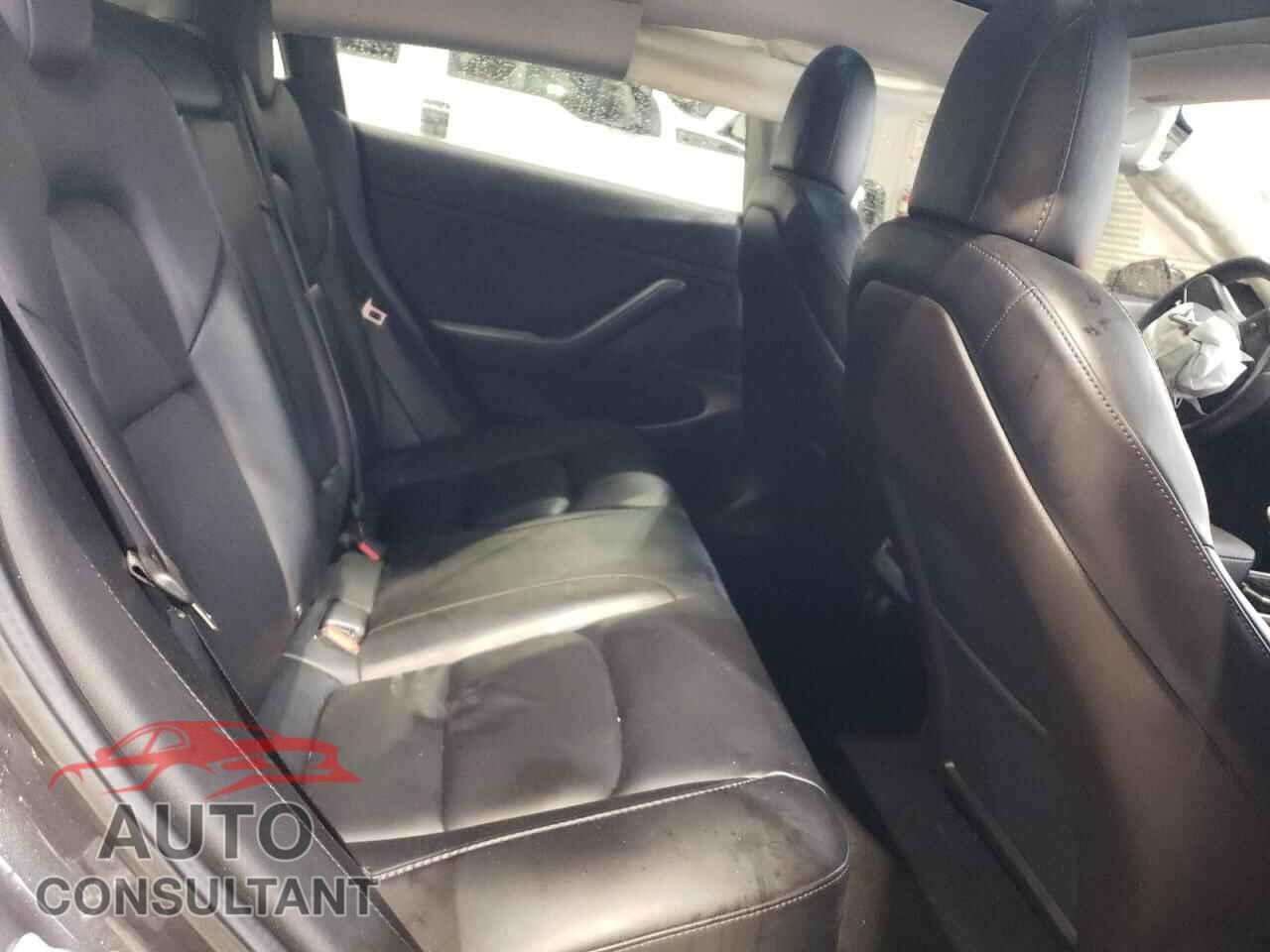 TESLA MODEL 3 2019 - 5YJ3E1EA7KF436497