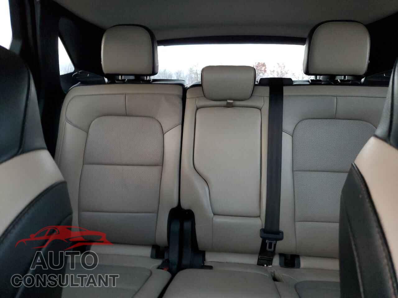 FORD ESCAPE 2020 - 1FMCU0DZXLUA68888