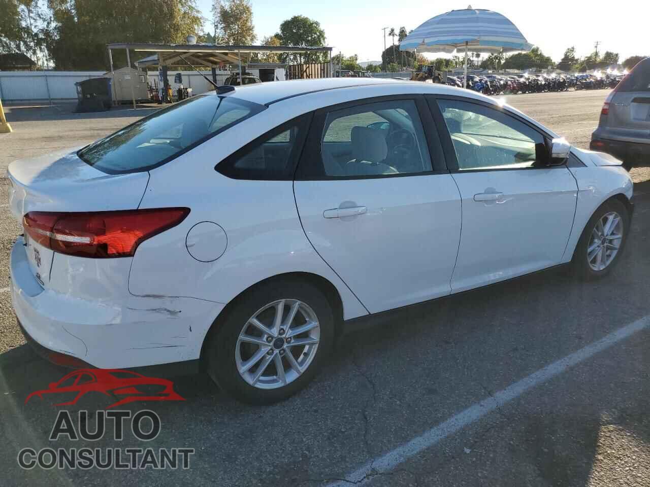 FORD FOCUS 2016 - 1FADP3F28GL404928