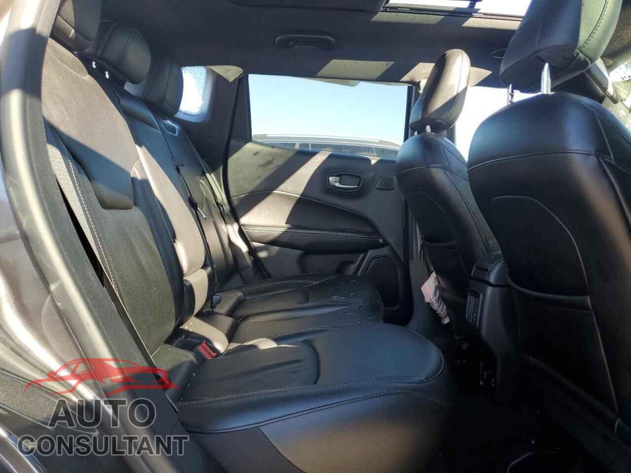 JEEP COMPASS 2021 - 3C4NJCEB7MT559813