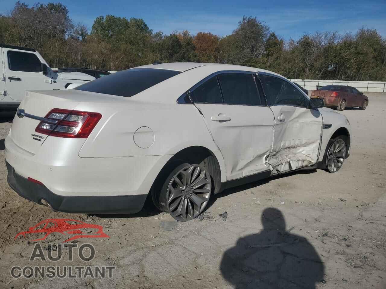 FORD TAURUS 2014 - 1FAHP2F81EG104864