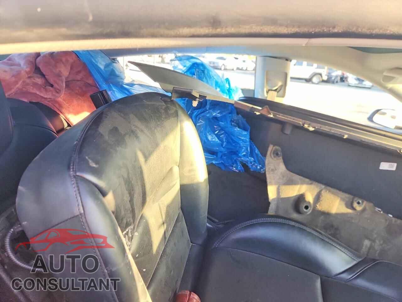 TESLA MODEL 3 2021 - 5YJ3E1EA9MF982690