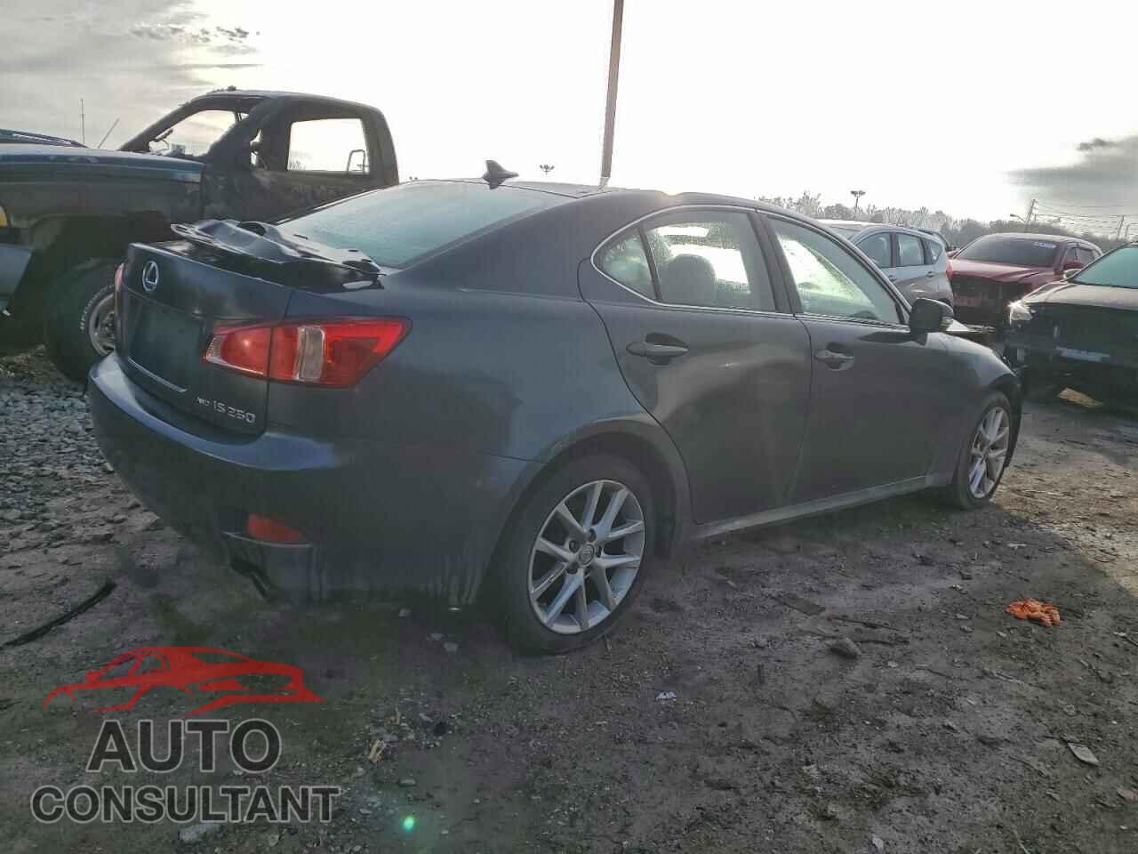 LEXUS IS 2011 - JTHCF5C2XB5048406