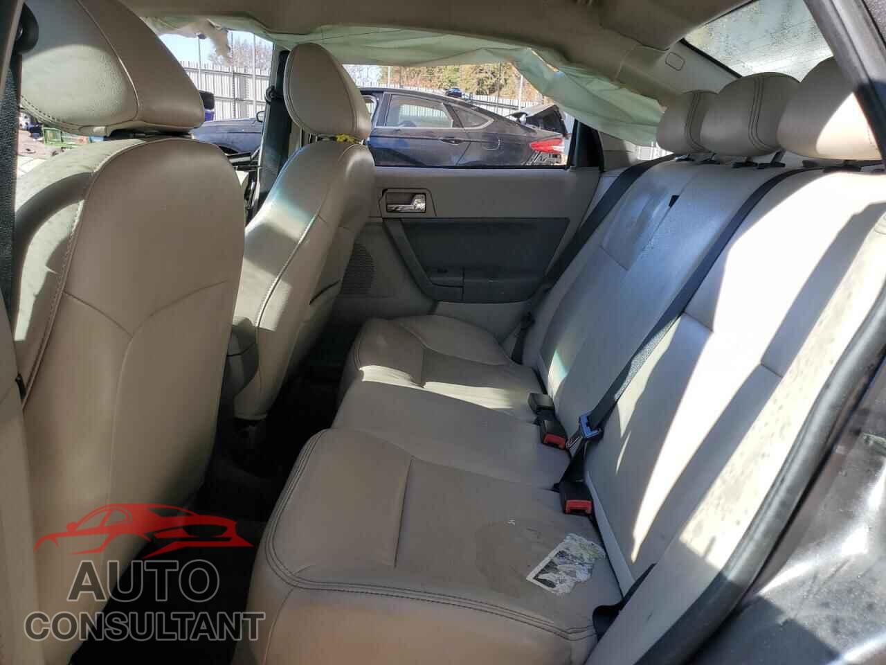 FORD FOCUS 2011 - 1FAHP3GN7BW114200